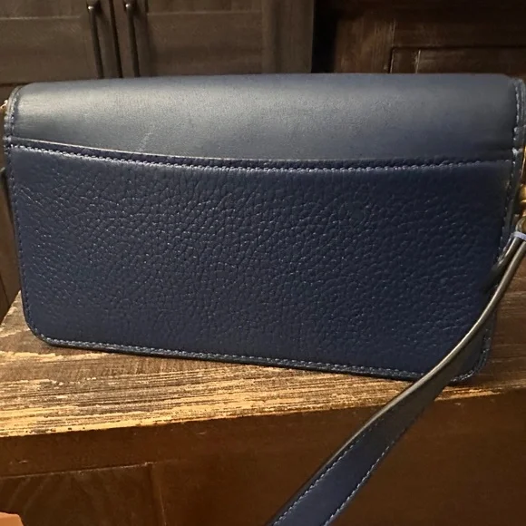 Coach Beat Crossbody Clutch - Picture 6 of 7